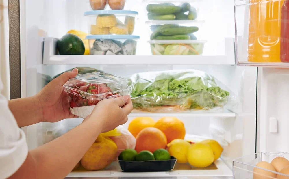Tips on storing food in a refrigerator