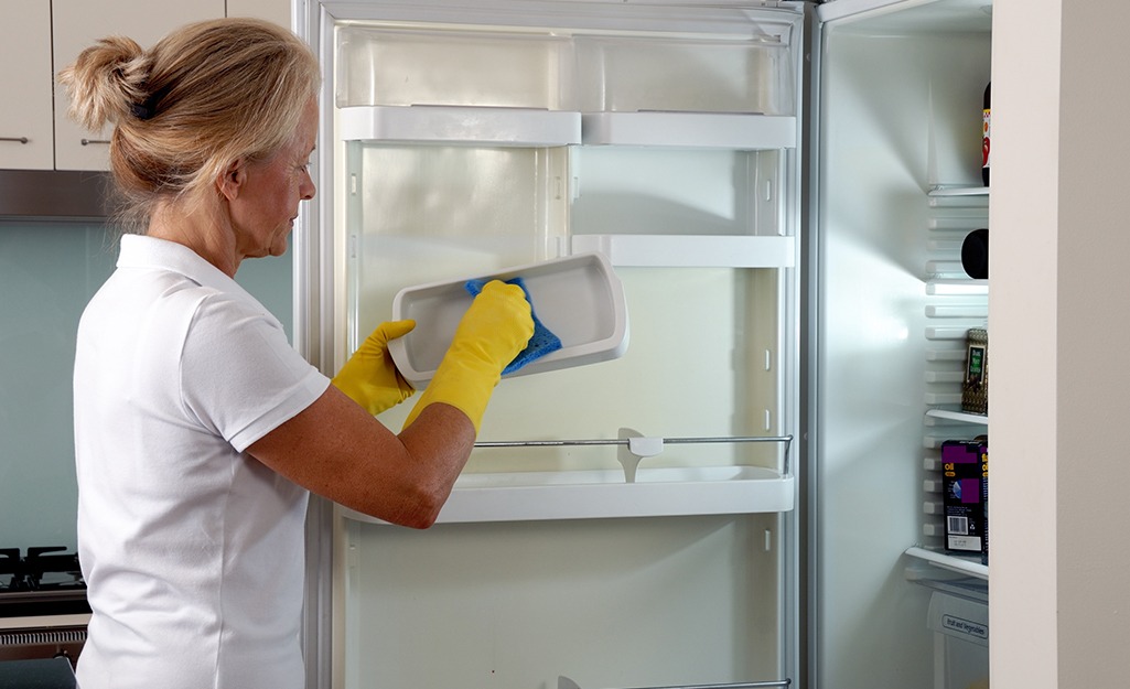 How to clean a mini refrigerator